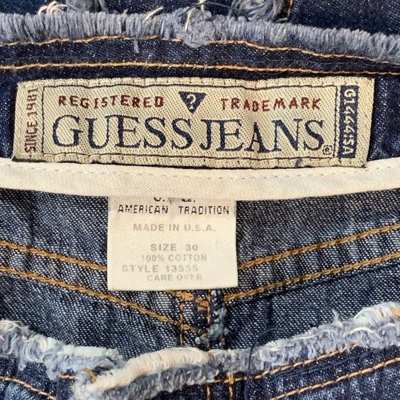 Vintage Guess Women’s Denim Skirt Raw Hem Fringe 90’s Y2K Pockets Size 30 - Picture 9 of 12